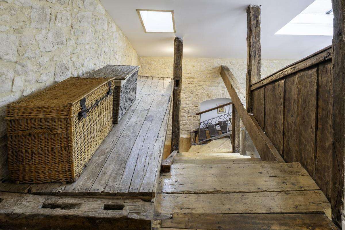 Maison à LAUZERTE