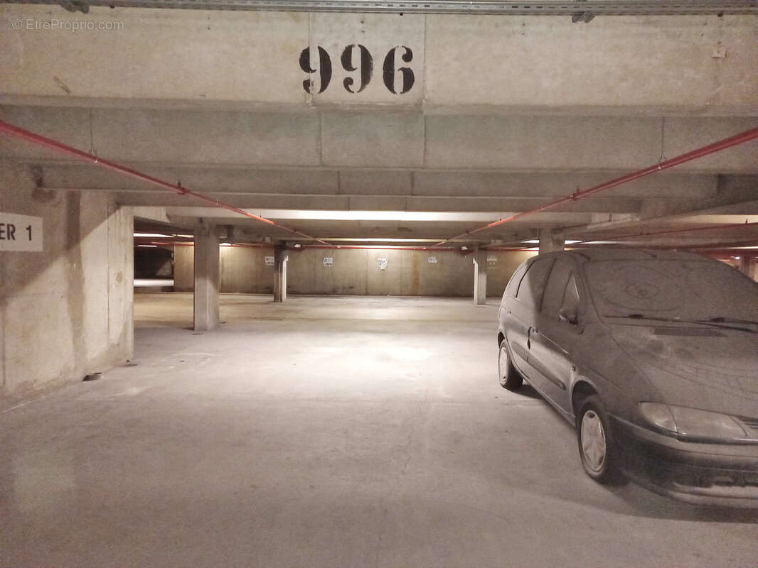 Parking à CRETEIL