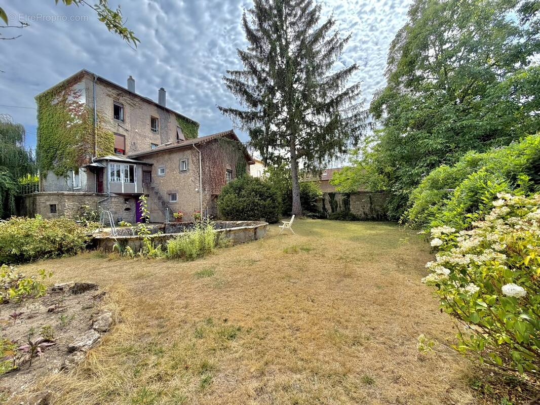 Maison 6 pièces 183 m² · à Baccarat · 183 m² · 139 000 €