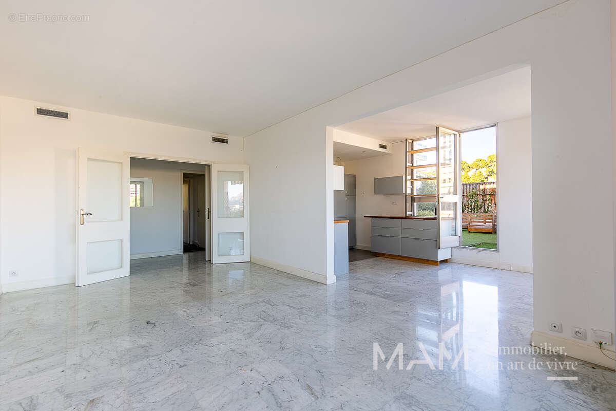 Appartement à MARSEILLE-8E