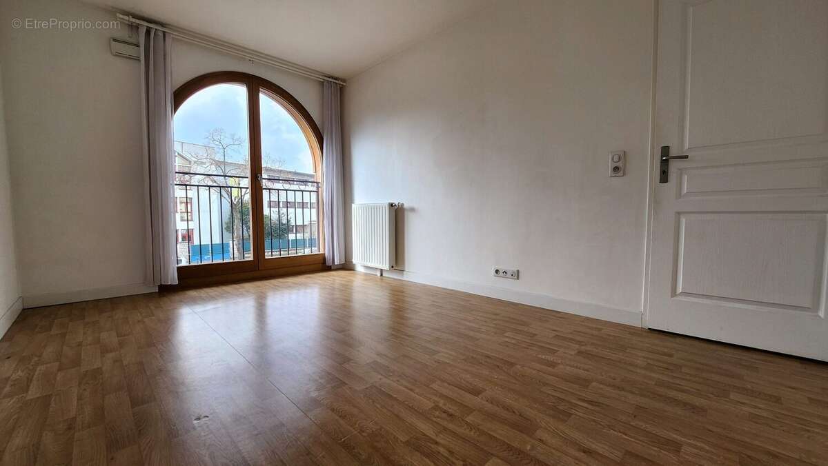 Appartement à MAISONS-ALFORT