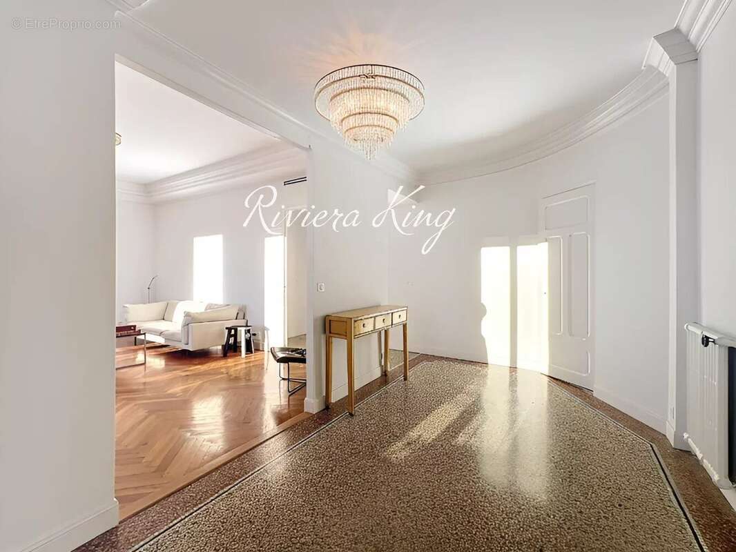 Appartement bourgeois T4 – Parc Louisa - Nice (06) - photo 7
