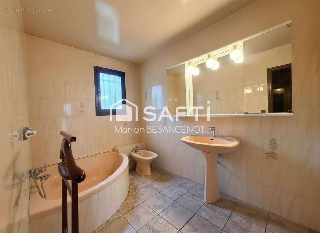 Photo 7 - Maison à ESTAGEL