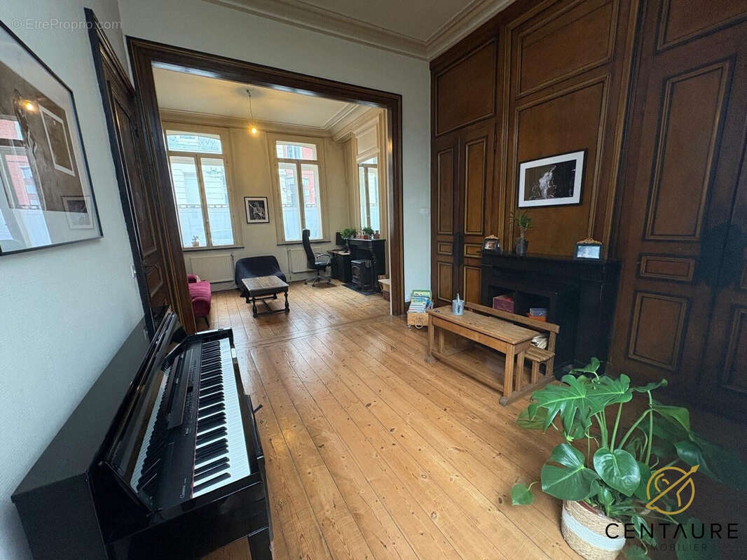 Maison 177 m² à Lille  - photo 2