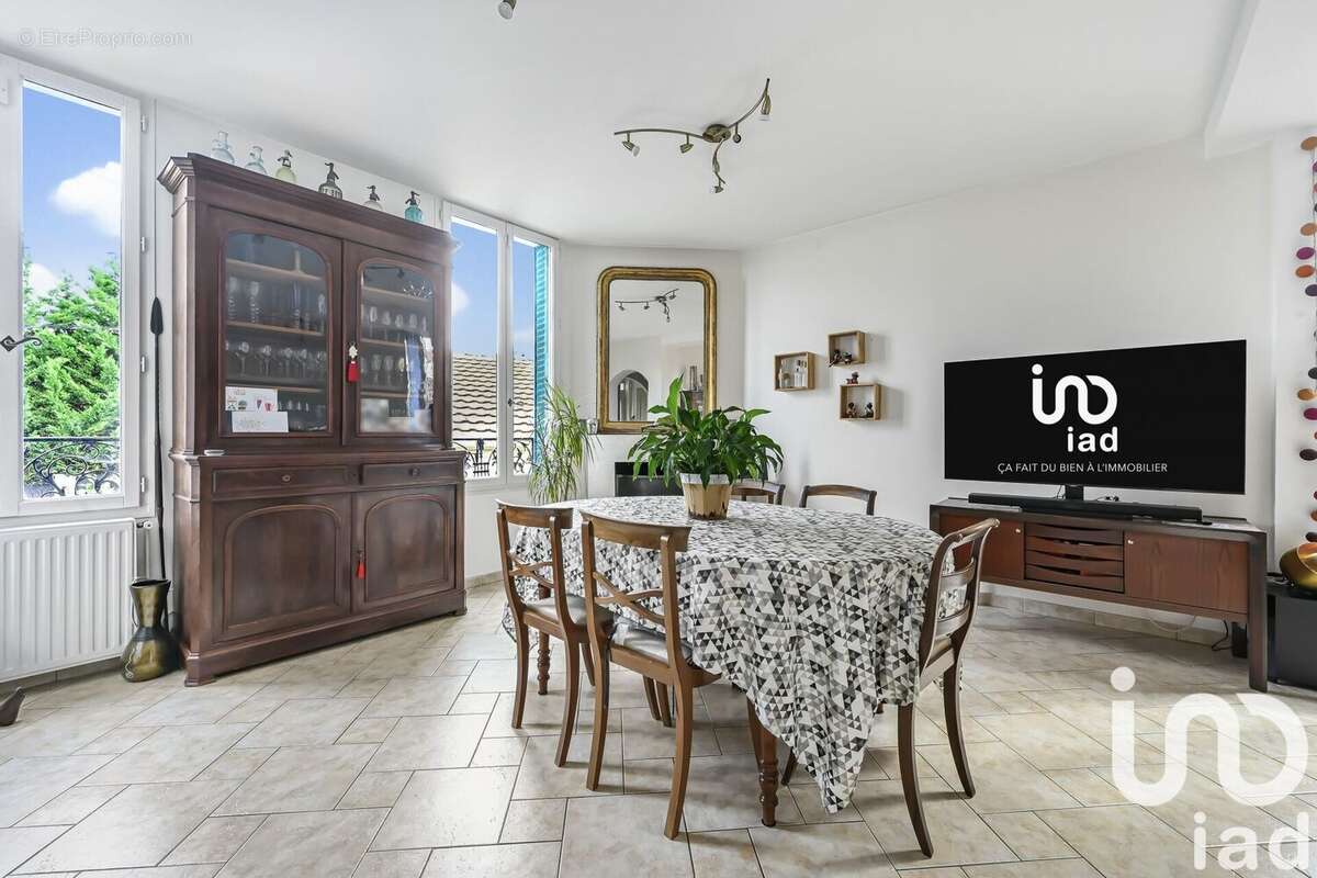 Photo 4 - Maison à NANTERRE