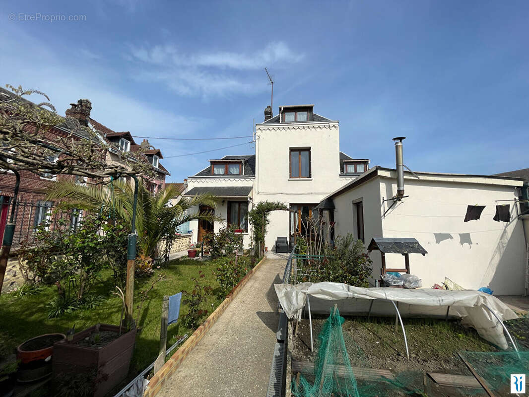 Maison à LE PETIT-QUEVILLY