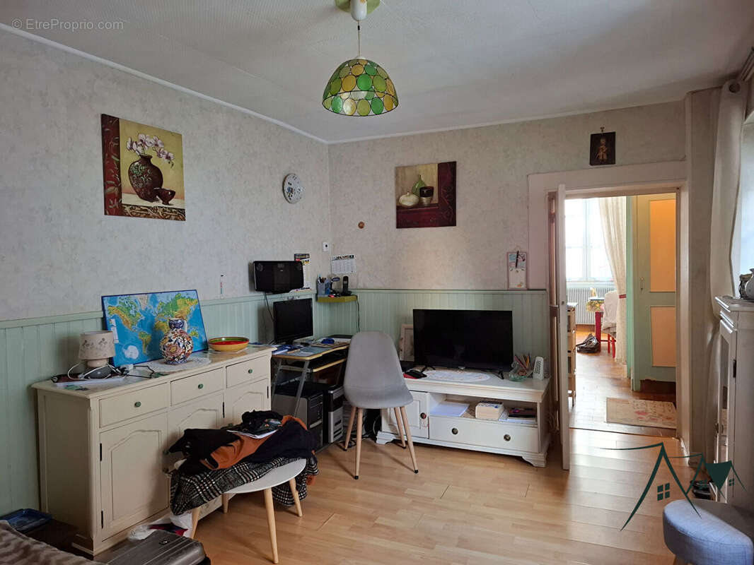 Appartement à SAINT-AMAND-MONTROND