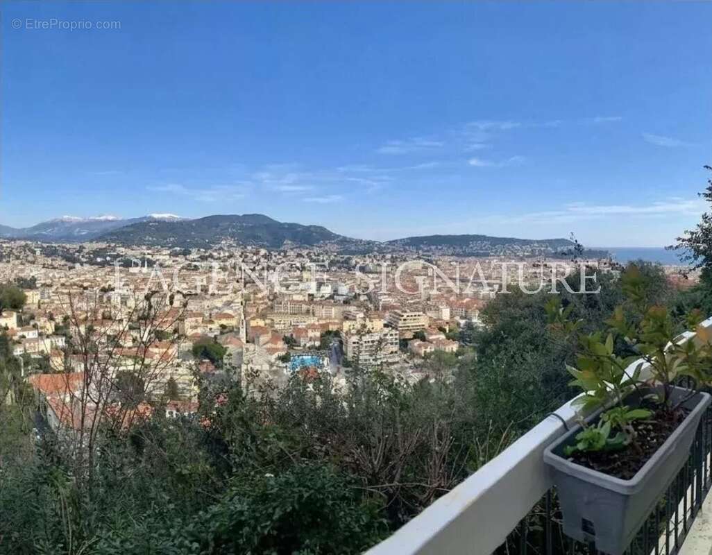 Appartement à NICE
