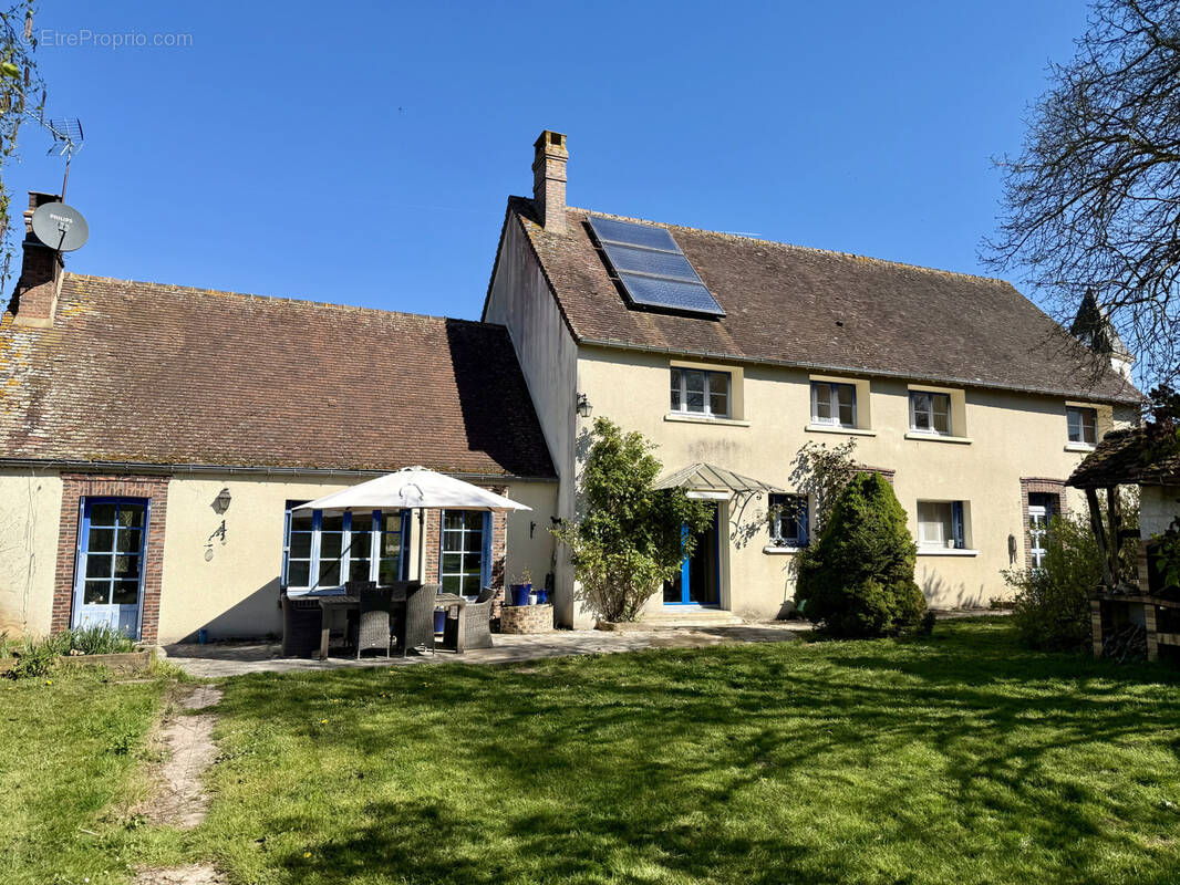 Maison à CHATEAUNEUF-EN-THYMERAIS