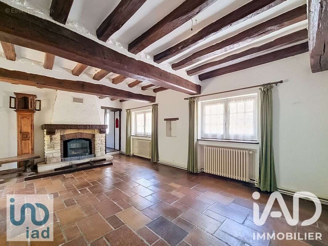 Maison 170 m² à Chevannes  - photo 2