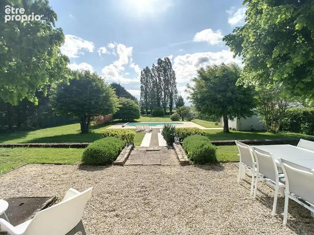 Appartement Cosne Cours Sur Loire 5 pièce(s) 155.80 m2 - photo 14