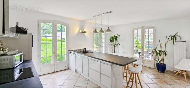 Maison à vendre 7 pièces BOSDARROS (64)Piscine, Vue Pyrénées et un logement indépendant! - photo 5
