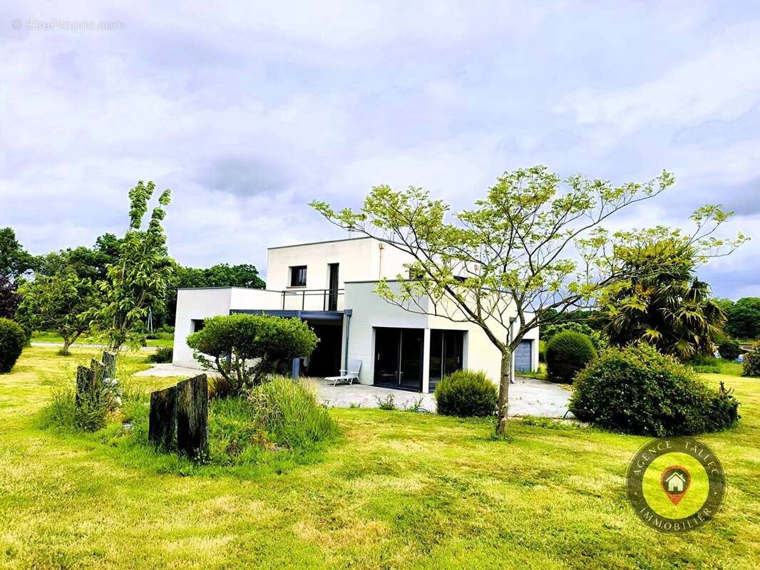 Maison à PLOUER-SUR-RANCE