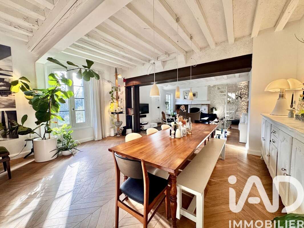 Photo 5 - Maison à LA MENITRE