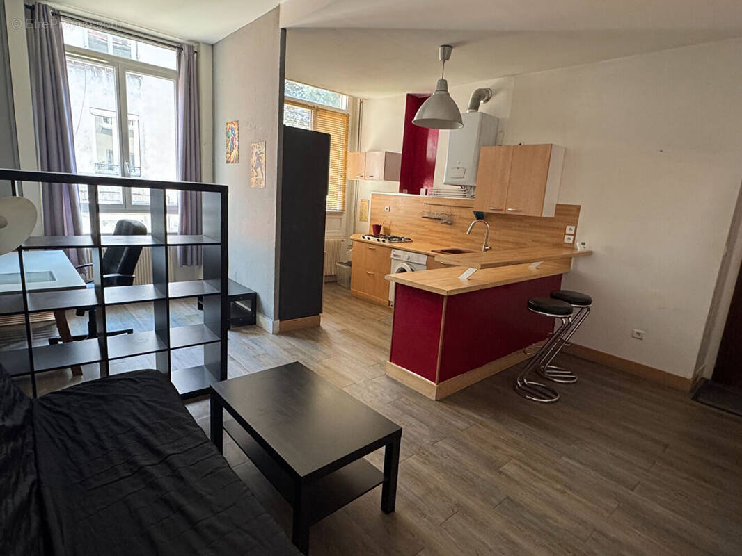 Appartement à SAINT-ETIENNE