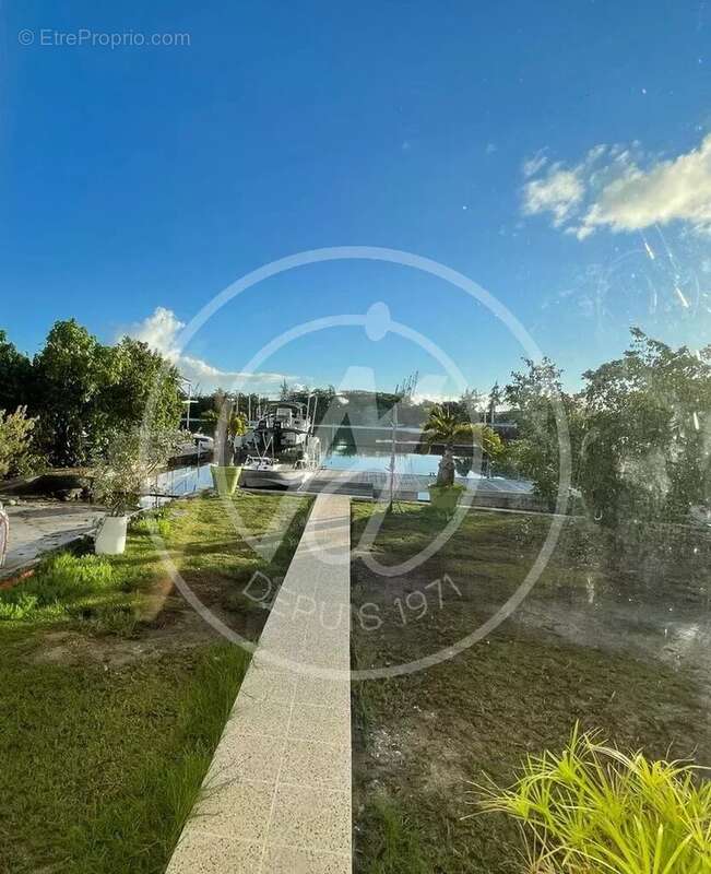 Maison à POINTE-A-PITRE