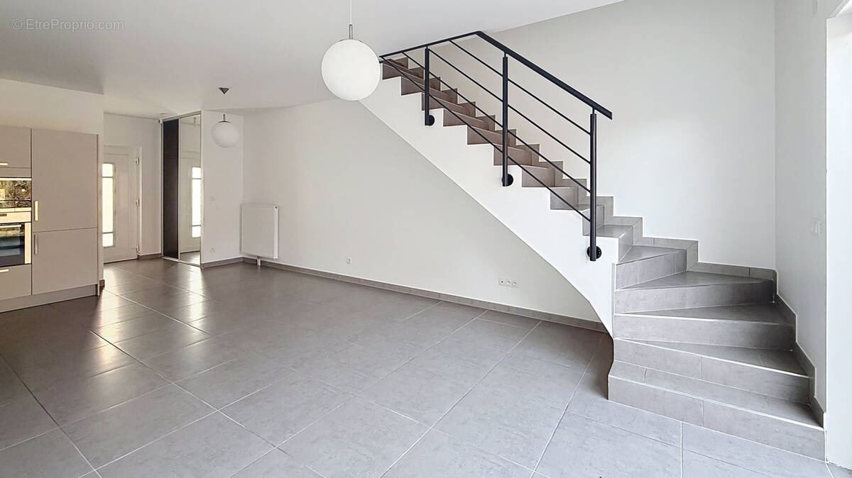 Appartement à ESCHERANGE