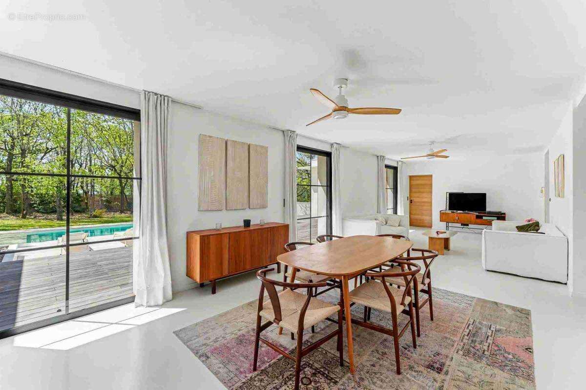 Maison à SAINT-SAUVEUR