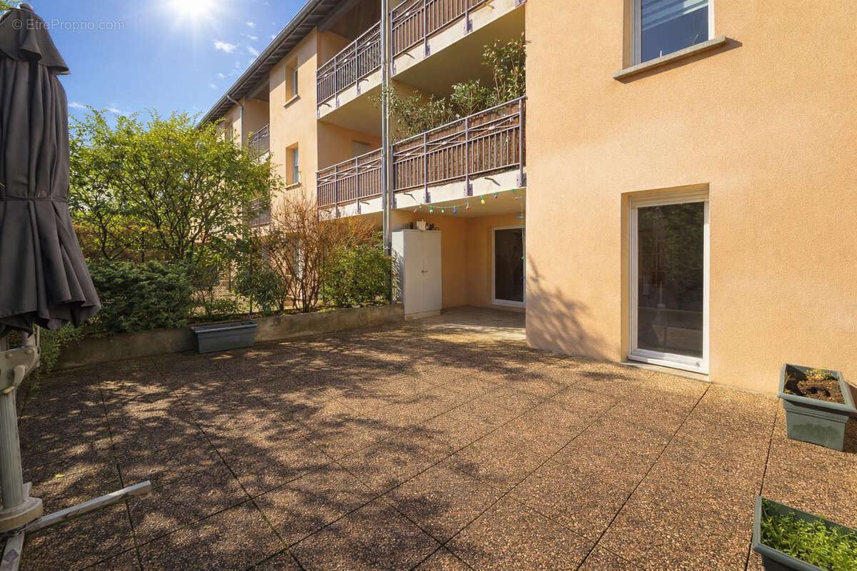 Appartement à ORLIENAS