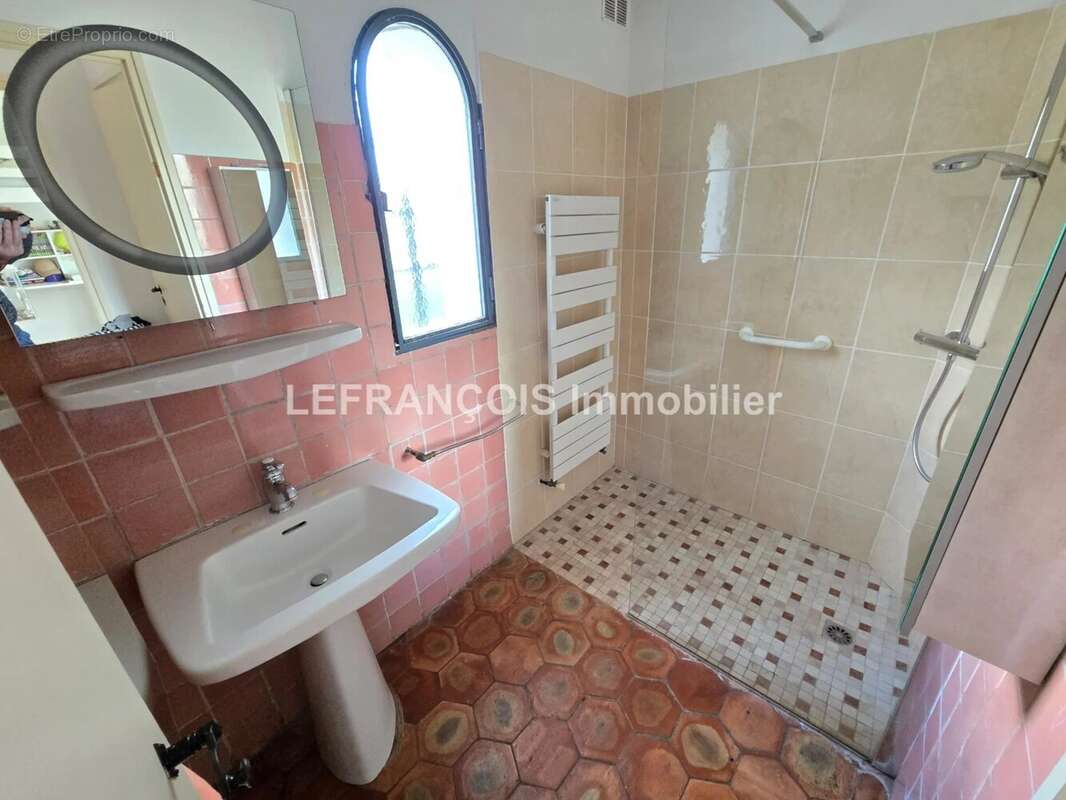 Maison à PEYMEINADE