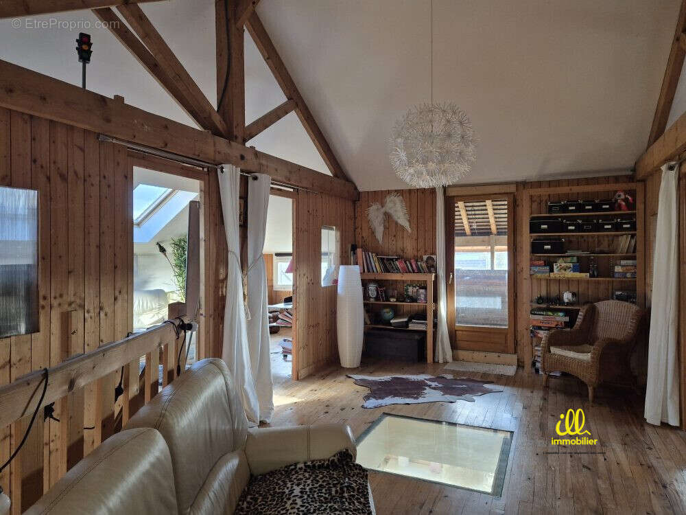 Maison à CHARLEVILLE-MEZIERES