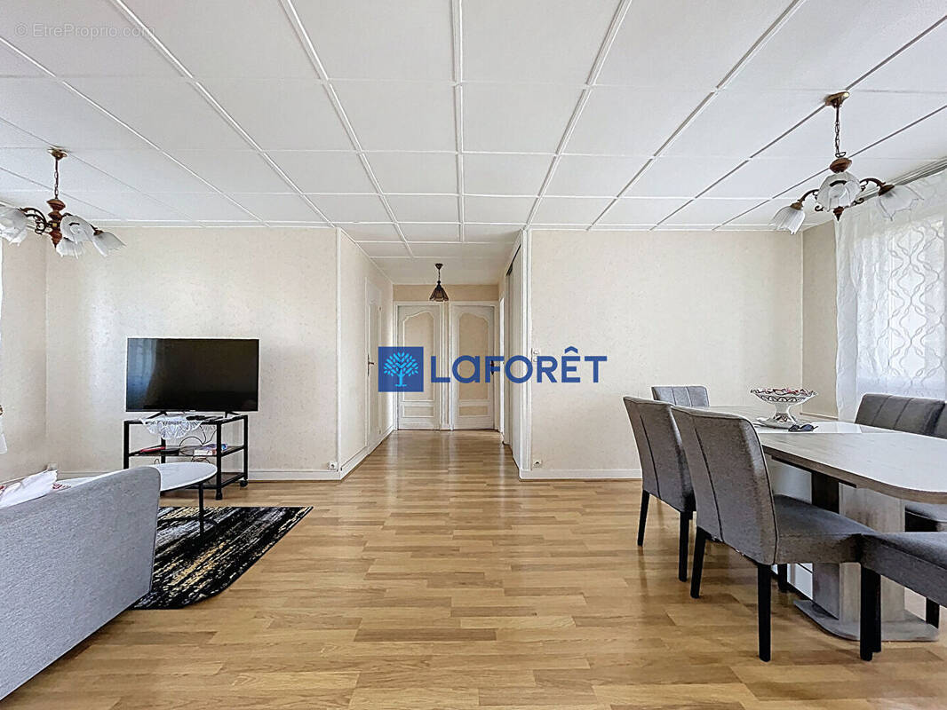 Appartement à SOTTEVILLE-LES-ROUEN