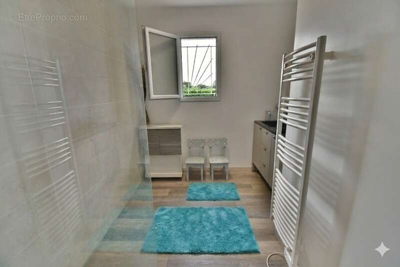 Maison à vendre 4 pièces VARS (16), 3 chambres et terrain - photo 6