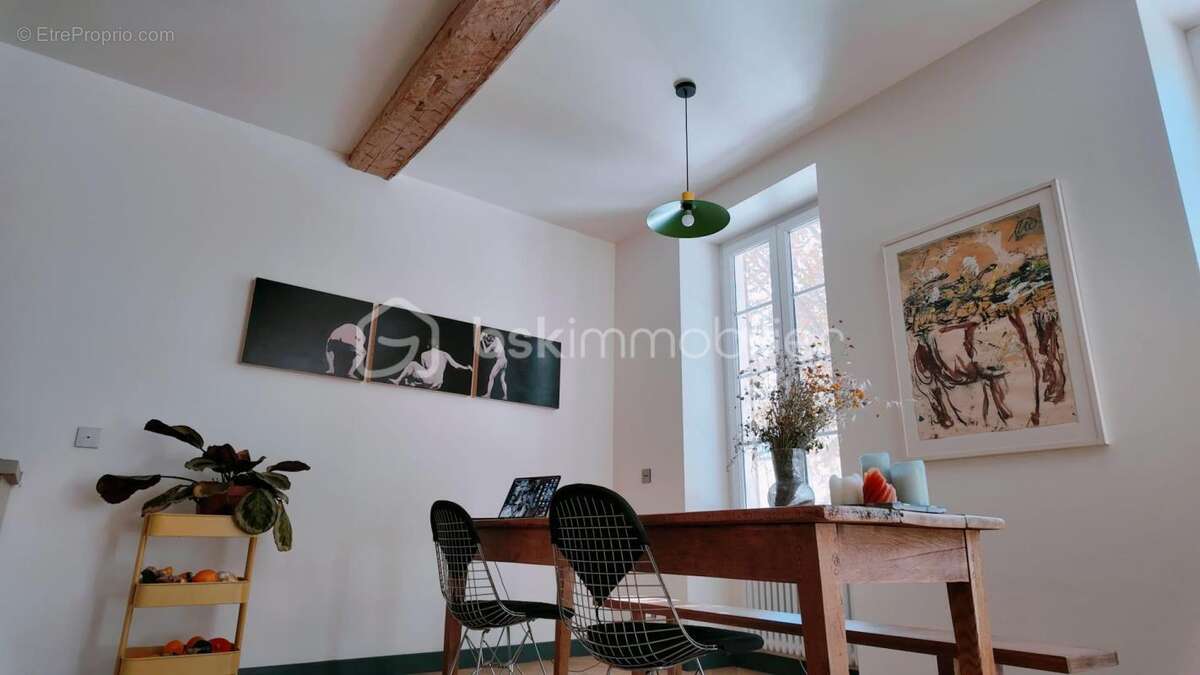 Appartement à FORCALQUIER