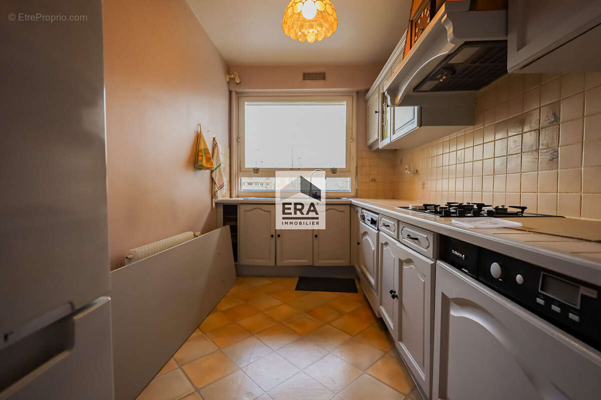 Appartement à PARIS-14E