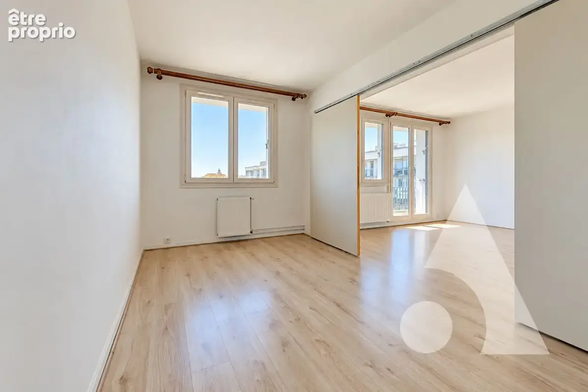 Appartement 4 pièces, parking, cave, balcon. - photo 2