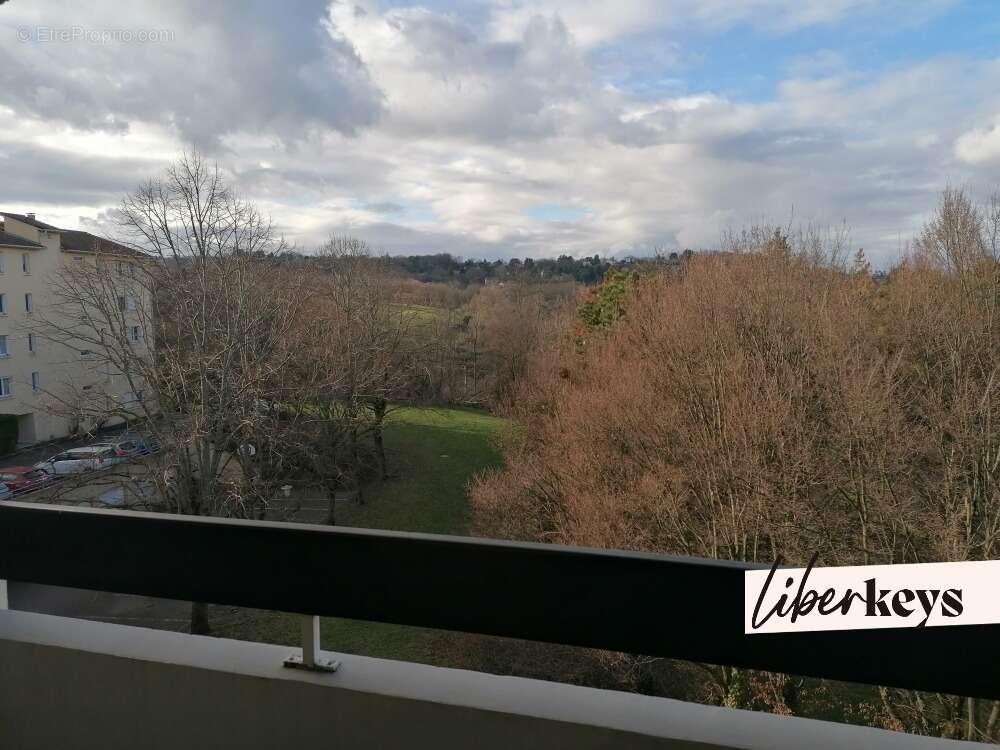 Appartement à OULLINS