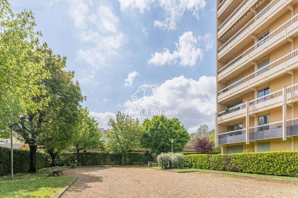 Appartement à VILLEURBANNE