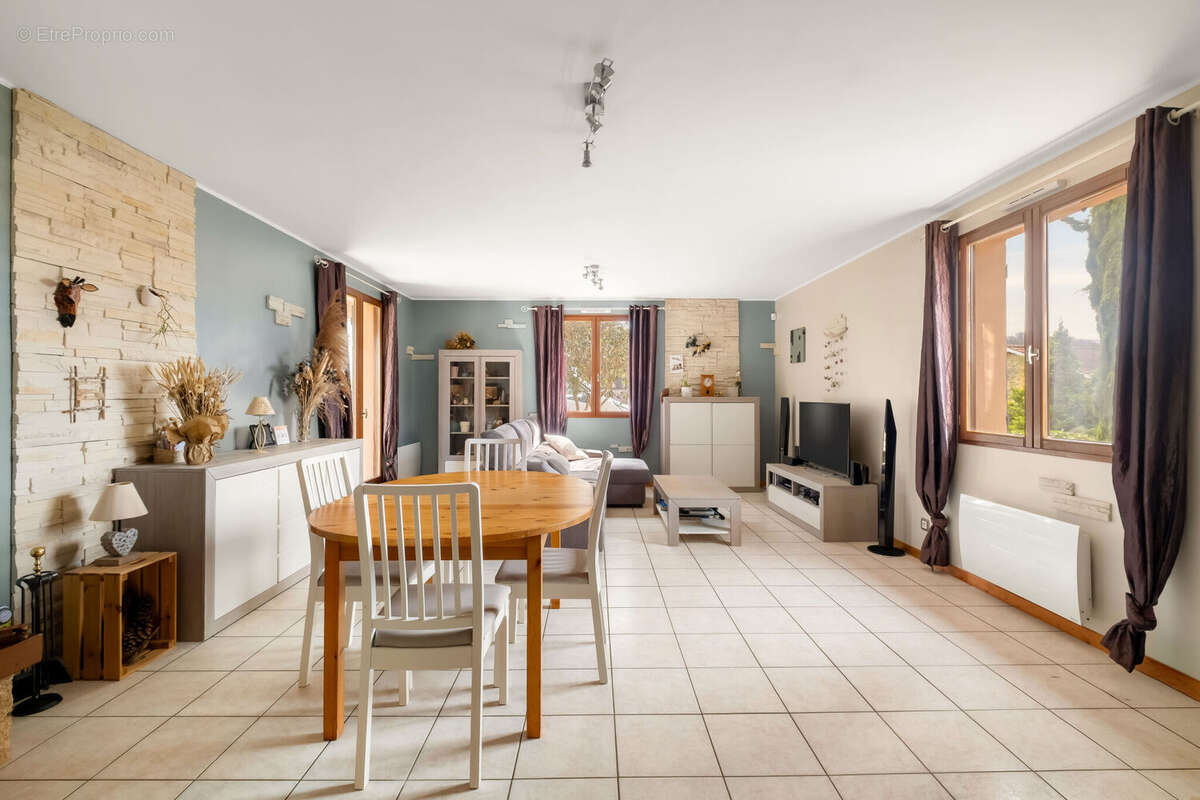 Photo 4 - Maison à SAINT-SYMPHORIEN-D'OZON