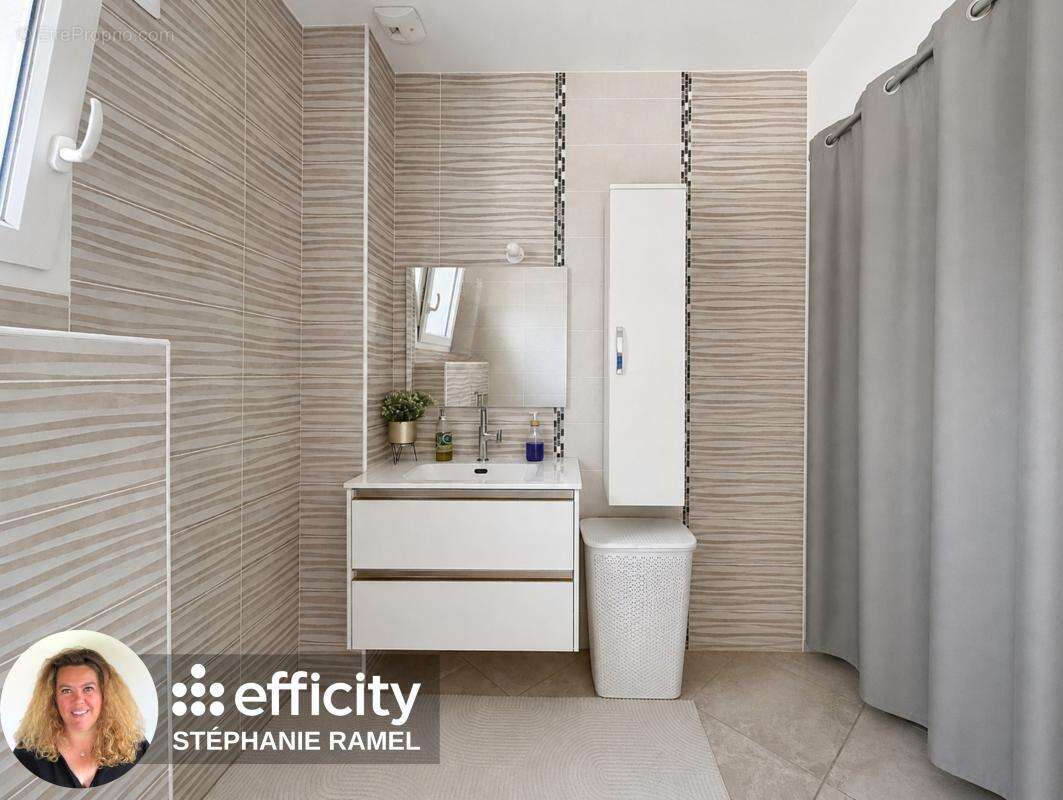 Maison 130 m² à Cluses  - photo 10
