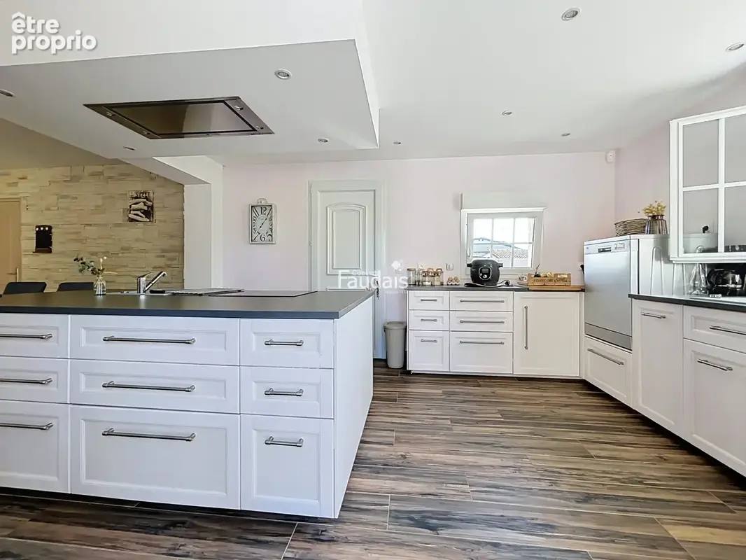 Maison 189 m² à Gouville-Sur-Mer  - photo 2