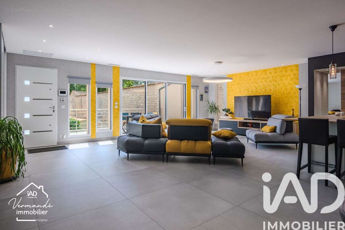 Photo 5 - Maison à SAINT-JEAN-D'ANGELY