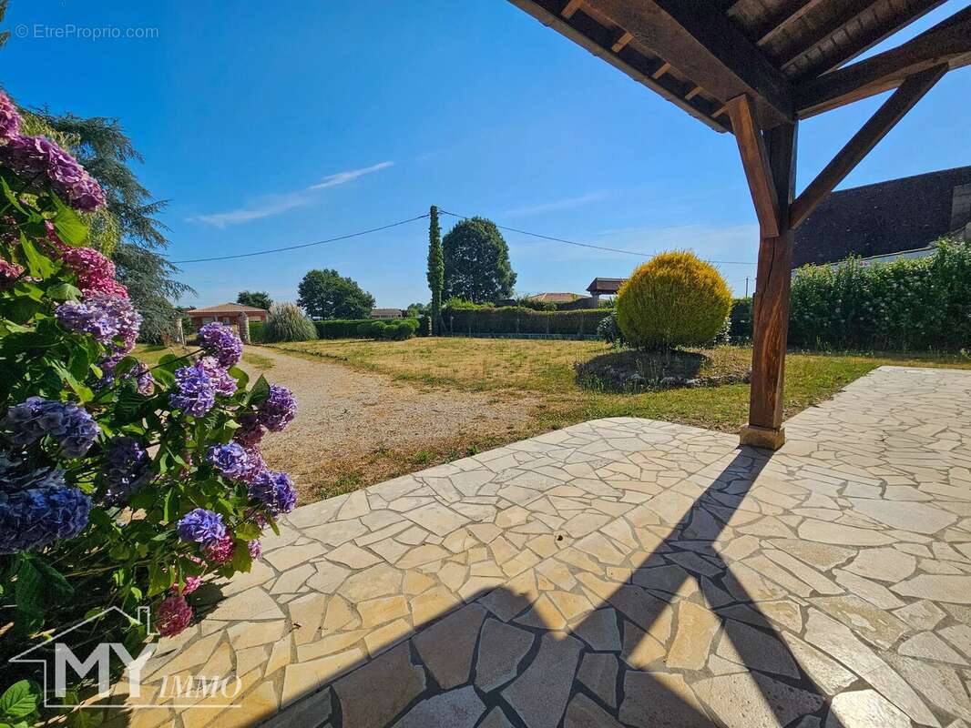 Maison à GARDONNE