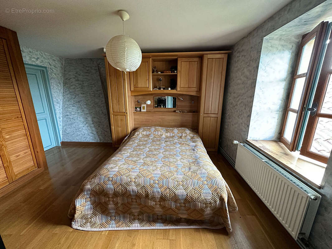 Maison à SAINTE-FEYRE