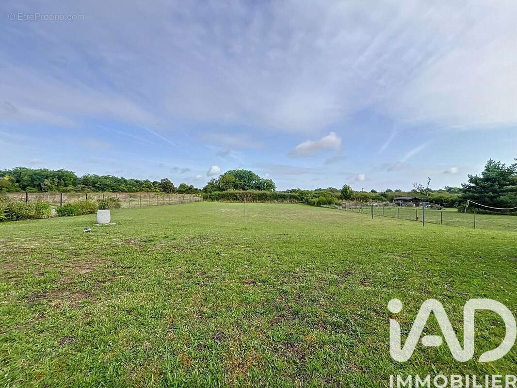 Photo 6 - Maison à LES MONTILS