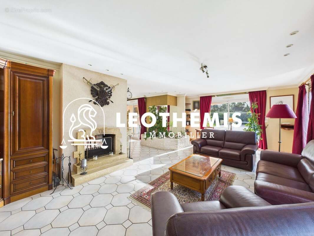 Maison à LES MATHES