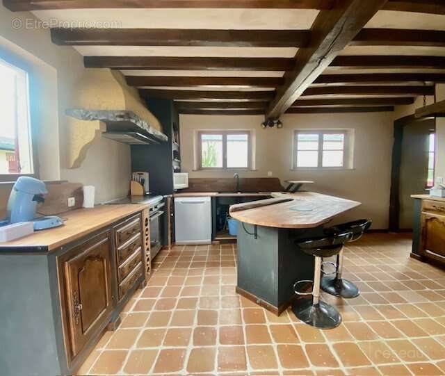 Maison à SAINT-GERMER-DE-FLY