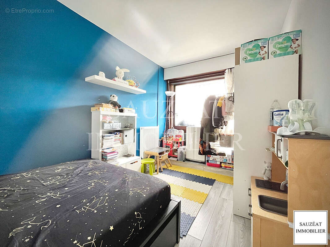 Appartement à LE PLESSIS-ROBINSON