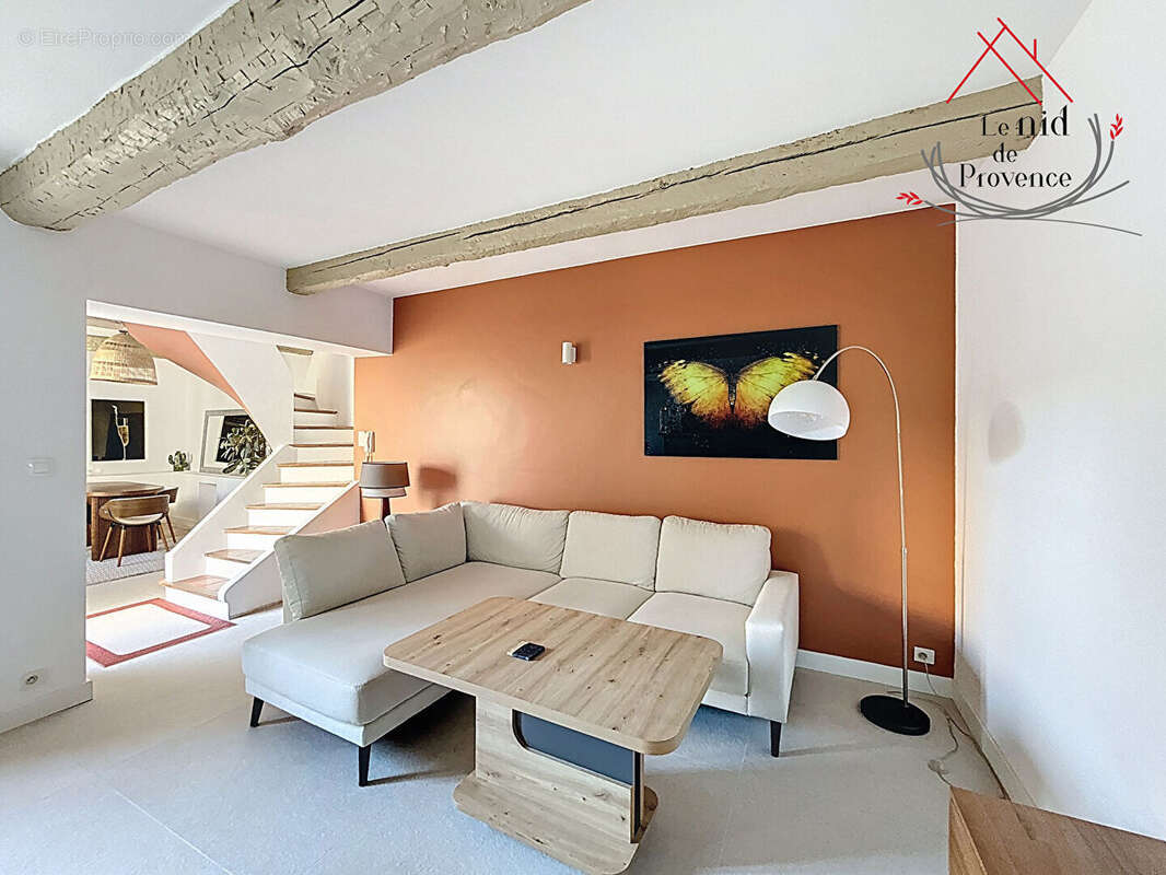 Maison de ville au coeur du village - photo 3