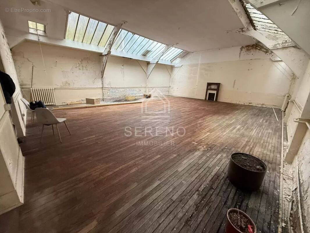 Commerce à VINCENNES