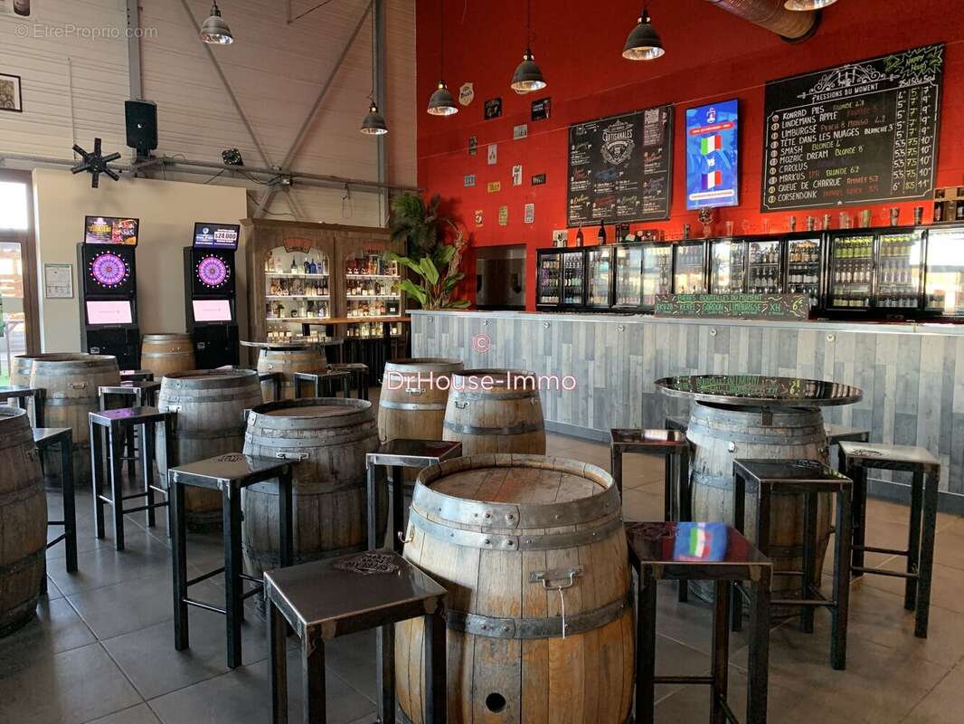 Commerce à ROQUEBRUNE-SUR-ARGENS