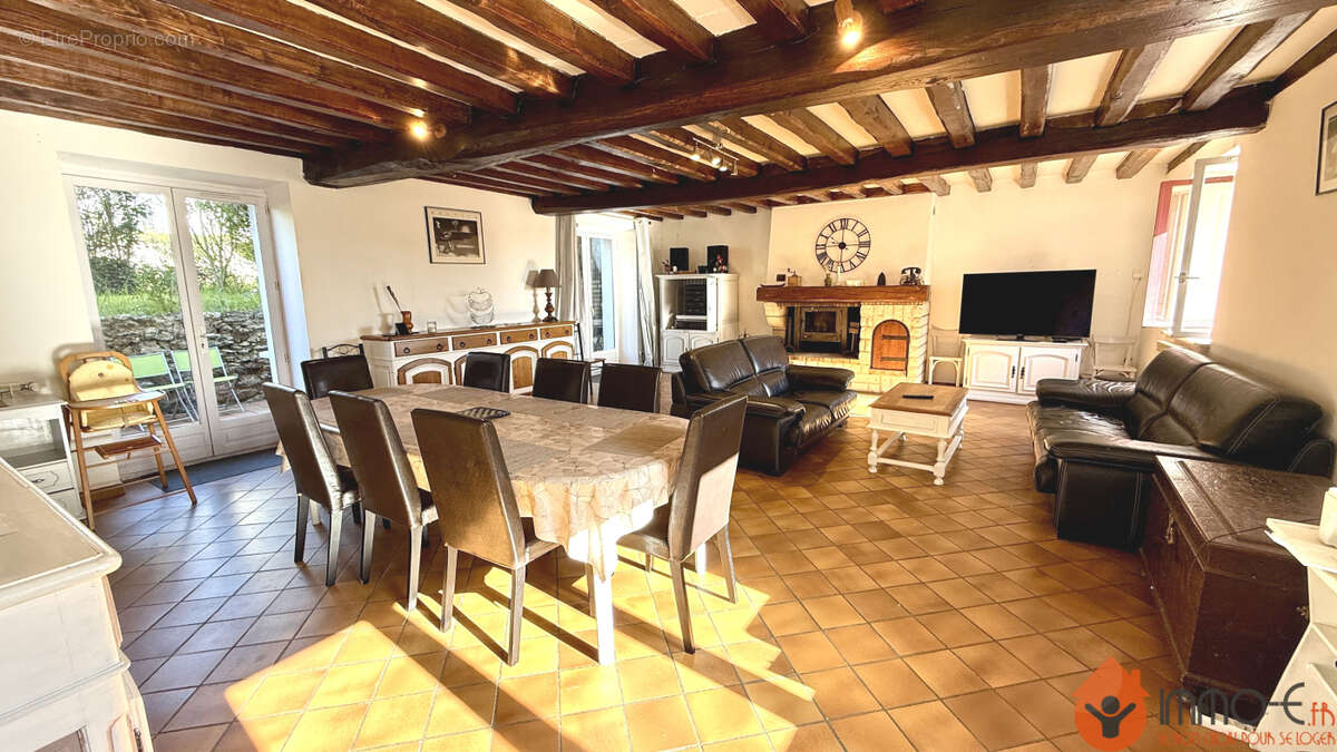 Maison à QUINCY-VOISINS