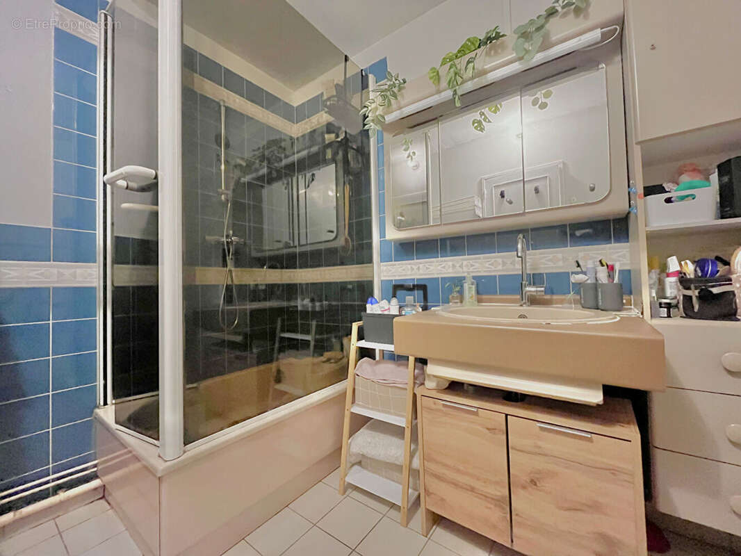 Appartement à FONTENAY-SOUS-BOIS