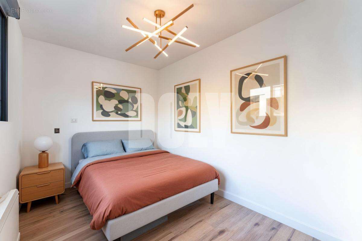 Appartement à PARIS-15E