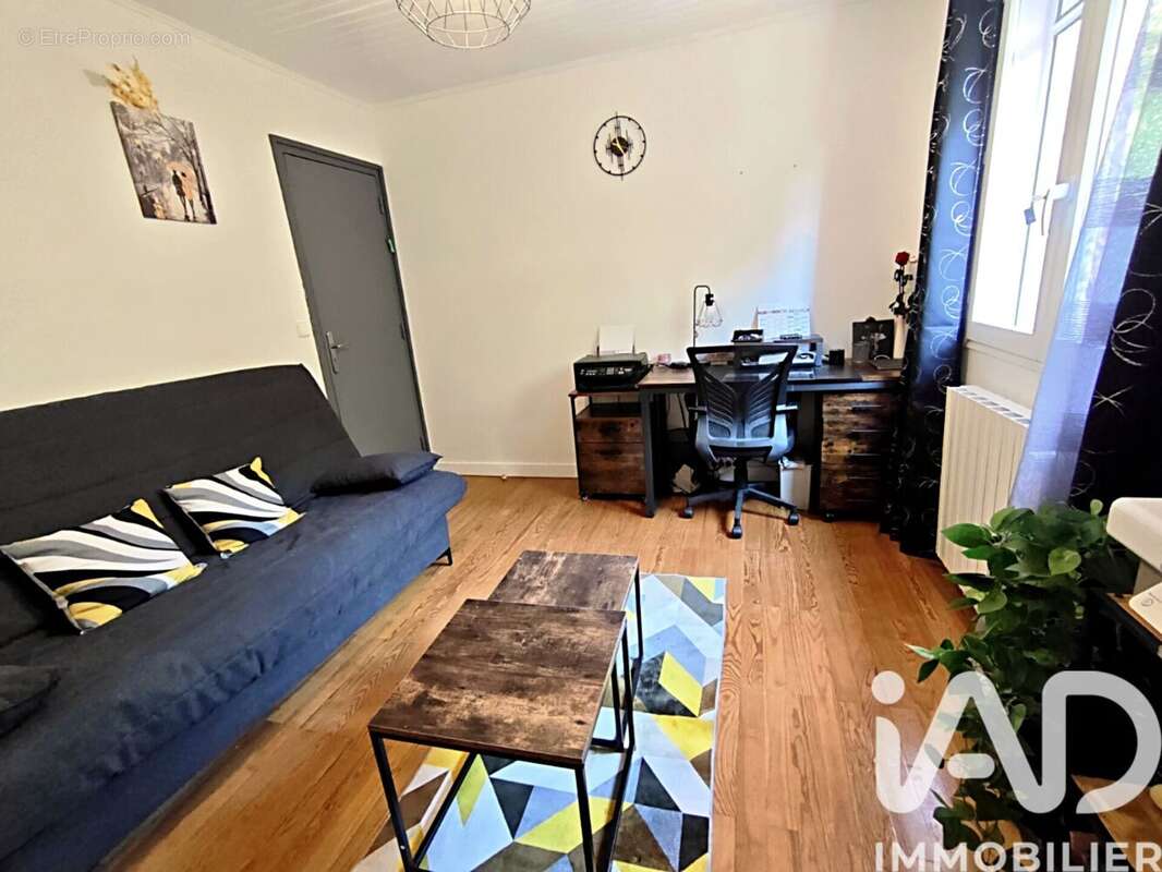 Photo 8