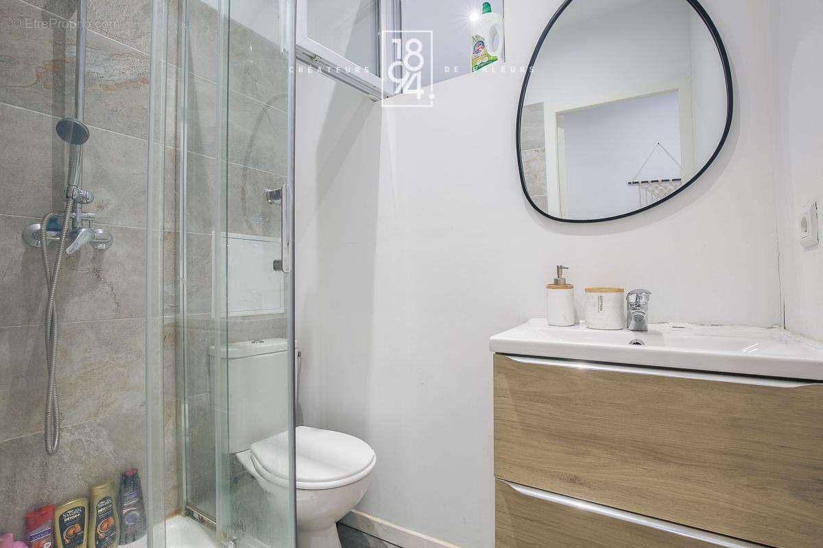 Appartement à MARSEILLE-4E